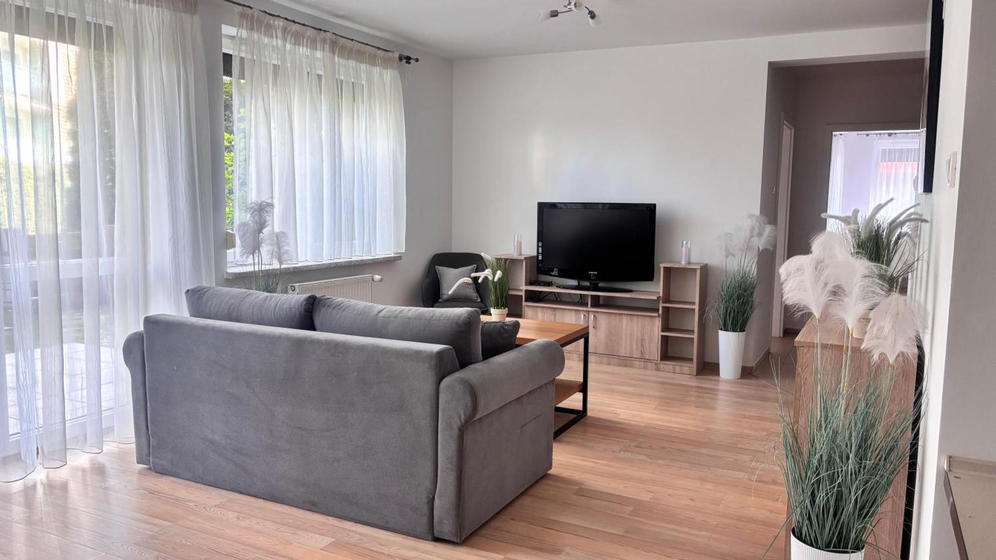 Apartment Jantar 600m Do Morza, Ogrodek, Grill, Dwie Sypialnie, Przestrzen Kolobrzeg